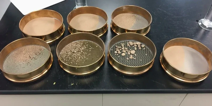 Grain Size Analysis Ipswich: Sieve & Hydrometer Testing to BS 5930